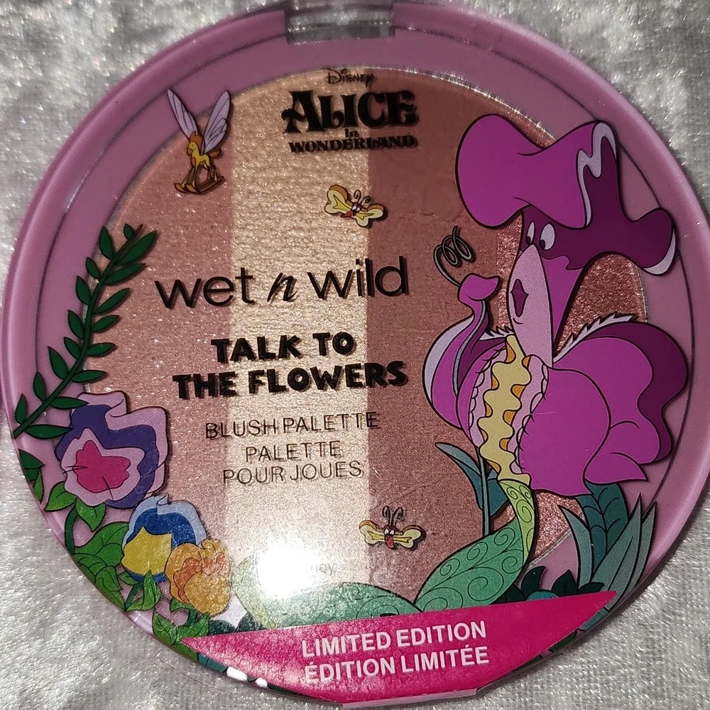✨️DISNEY ALICE IN WONDERLAND BRONZER PALLETTE/ BLUSH PALETTE ✨️💕